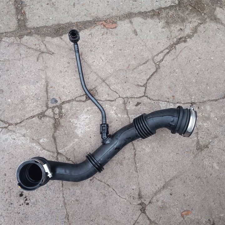 Ford Fiesta MK7 LIFT 2014 tubo flessibile tubo radiatore intercooler 1.0 100 KM C1B19C623BC