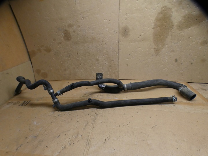 RENAULT MEGANE IV 1.5 DCI ADBLUE tubo flessibile d’acqua Tubazione 217412948R 924004007R