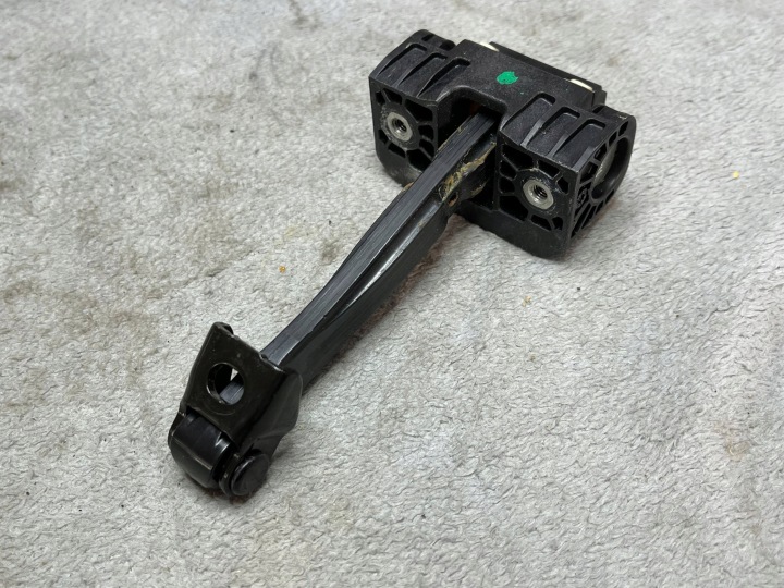 Türfeststeller Türstopper Tür tylnych BMW X1 E84 51222990642 ORG