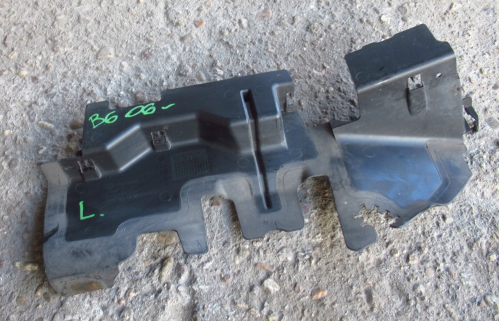VW PASSAT B6 KOMBI 2.0 TDI 06R air duct air line left 3C0121283