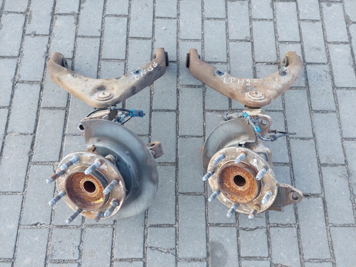glavčina prednji dio desna 15771613 vilica HUMMER H2 6.0 V8