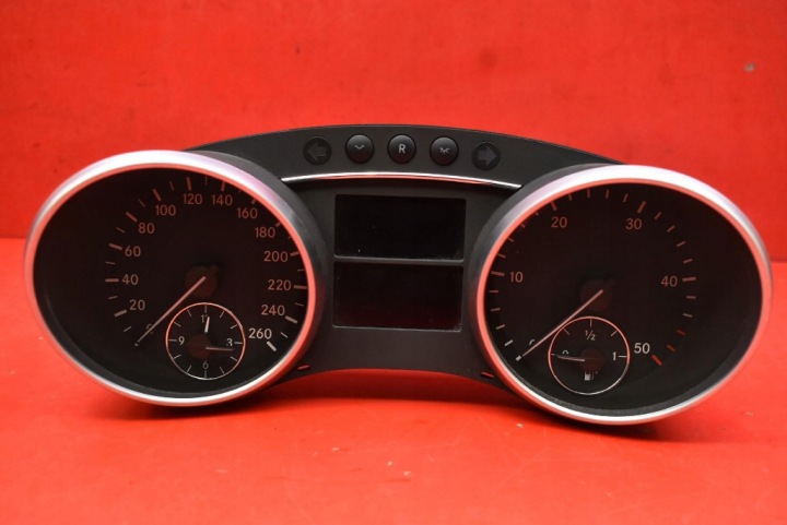 quadro strumenti TACHIMETRO contagiri OROLOGIO AUTOMAT EU A1645404947 MERCEDES ML W164 3.0 CDI 224 KM 05-08