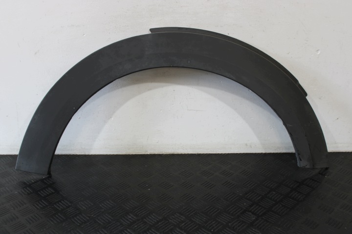 lajsna poklopčić blatobrana desni prednji dio 9800762 MINI COUNTRYMAN R60 2.0D