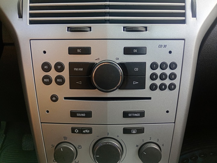 RADIO ORYGINALNE CD brakuje kodu OPEL ASTRA H FL 09-14