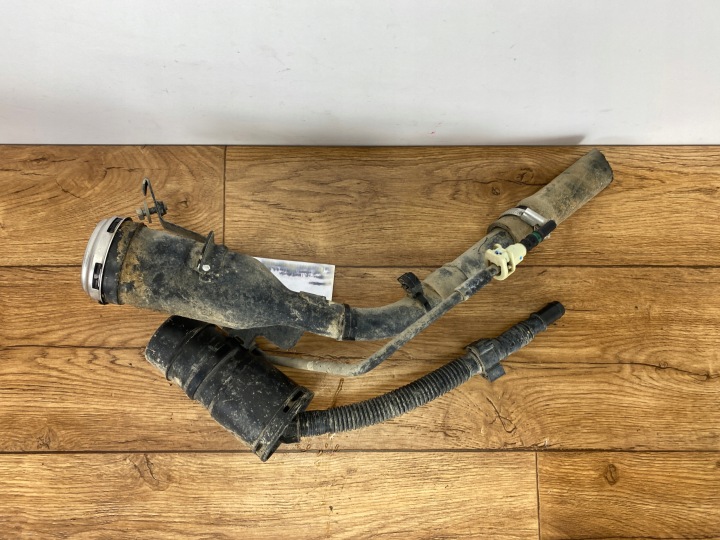 Tuyau Couvercle volet trappe réservoir carburant Ram 1500 2019+ USA