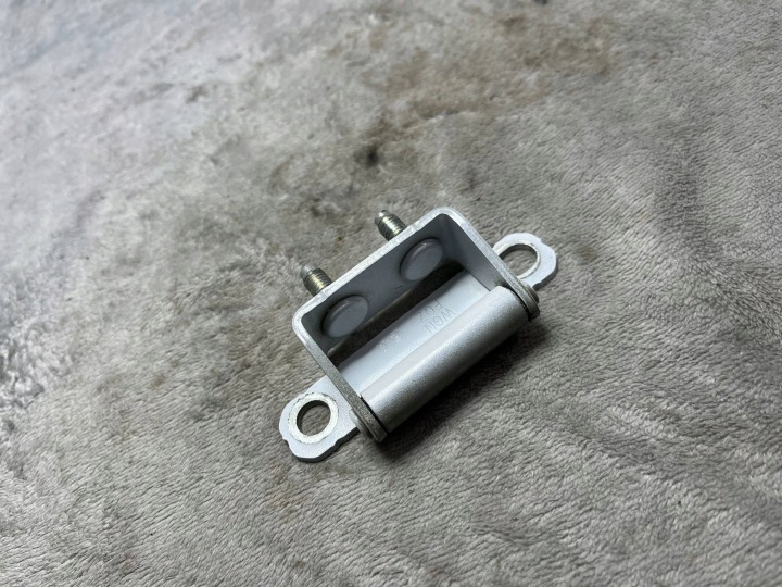 Charnière du capot Porte coffre hayon Kia Sportage III OE 79710 0Z000 !J
