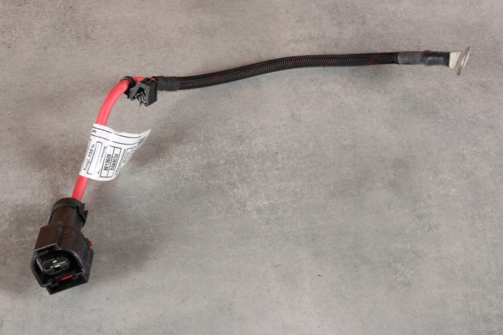 BMW F01 F10 F11 F30 F31 F45 X1 F48 X3 F25 KABEL vedenie ZASILAJACY 8628634