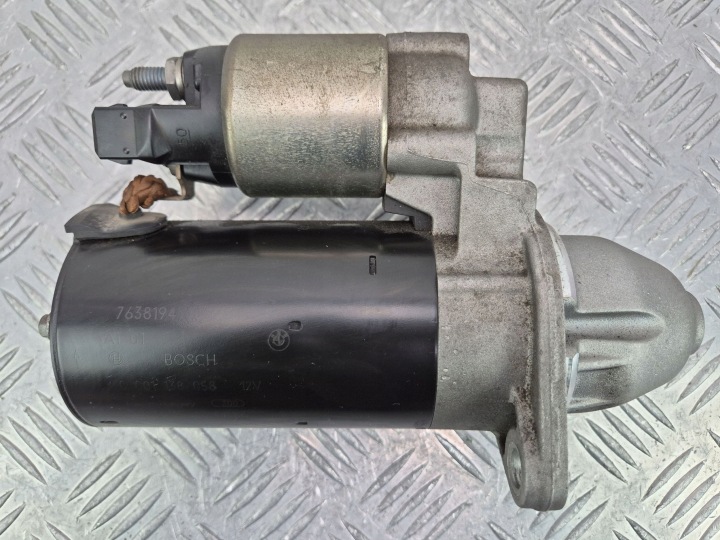BMW 5 F10 F11 528i 2.0 starter 0001138058 N20B20A