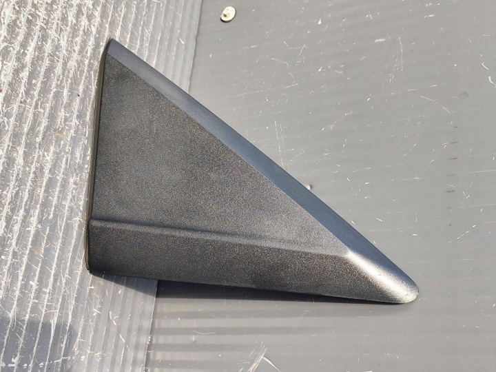 FORD TRANSIT CONNECT MK2 TROJKAT of a fender right