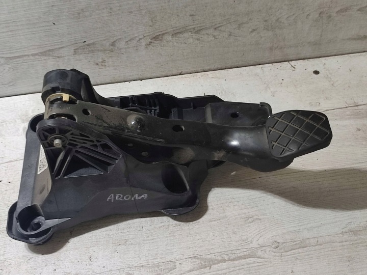 Seat Arona 2019 Pedal kočnice