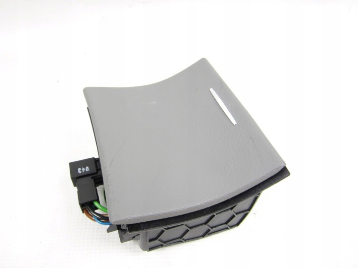 adapter gniazda 12V z tunelu rear. rear part Mercedes W221 Szare