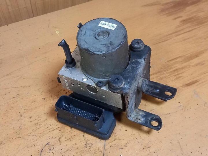 pump ABS HYUNDAI IX35 1.7 CRDi 116KM 58920-2Y940 10-15