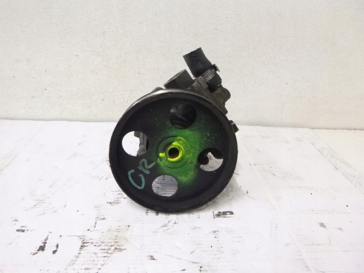 Pompe direction assistée Peugeot 406 2.1TD 96r.