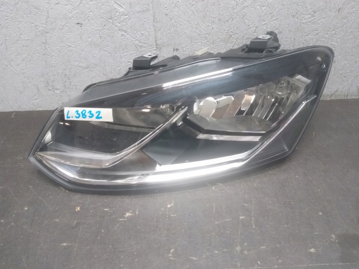 FEUX PHARE AVANT GAUCHE VW POLO 6C 14-17 6C1941005
