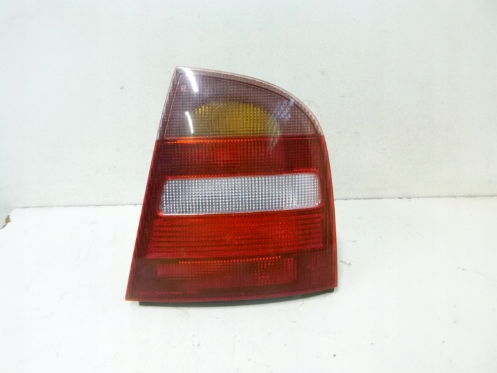 LICHT HINTEN SKODA OCTAVIA 1997R.