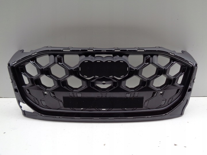 front PREKLADgrill AUDI Q5 III 8MA 24- S-LINE black