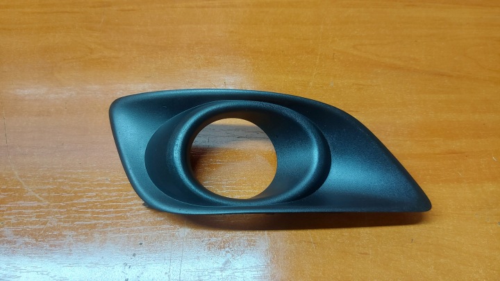 griglia telaio fendinebbia Destro Destra Anteriore TOYOTA AVENSIS T25 06-09 LIFT