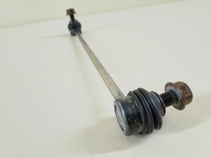 spona DRAZKA stabilizatora prednji dio prednji 1.5 TSI SKODA SUPERB 3 III 19r