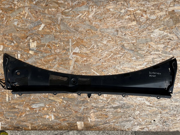 torpédo horní VOLVO XC40