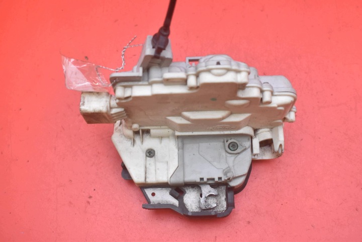 lock door left front front EU 4F1837015 AUDI A6 C6 04-08