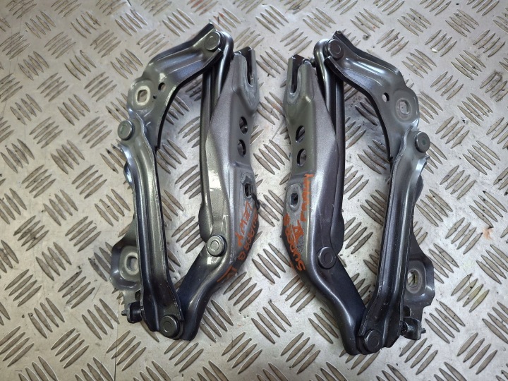 Scharnier Scharniere der Motorhaube rechts oder links SKODA SUPEB IV 2023R->