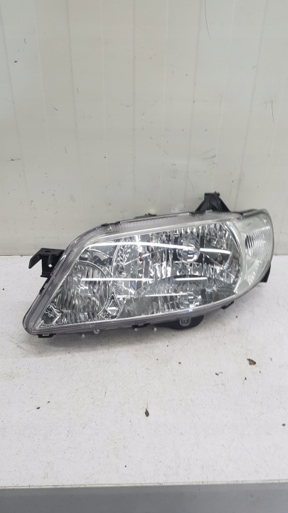 Feux phare Gauche Avant MAZDA 323 F