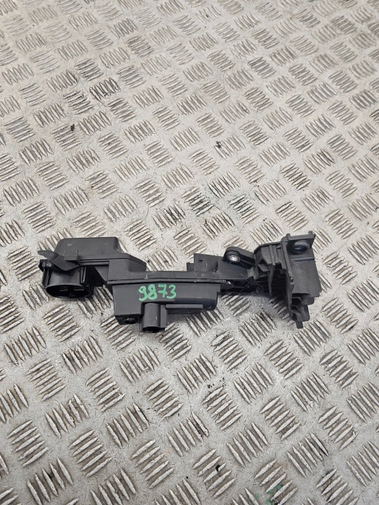BMW G30 530E ROZDZIELACZ feszültség 9339829