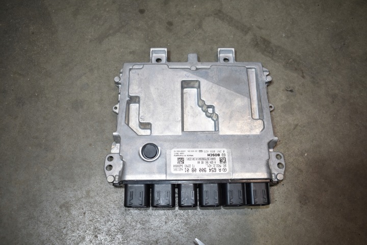 IDEALNY control unit computer of the engine MERCEDES W167 1
