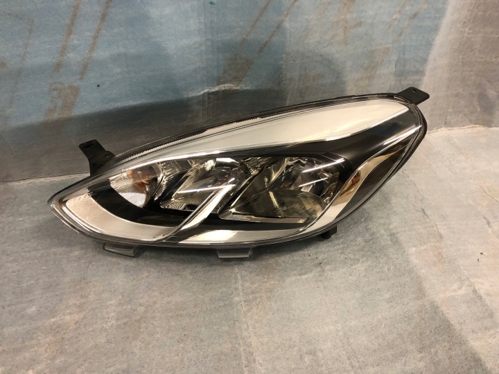 REFLEKTOR links Licht links FORD FIESTA MK8 nr.00