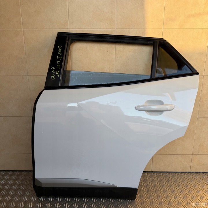 portière complets arrière sinistre PEUGEOT 2008 II LIFT GT 2025 année