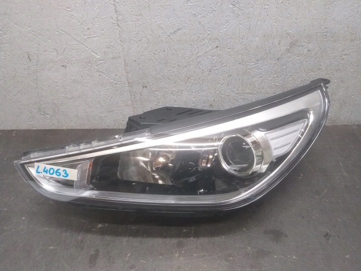 Licht vorne links HYUNDAI I30 III 3 17- Linse DOSWIETLENIE 92101-G4XXX
