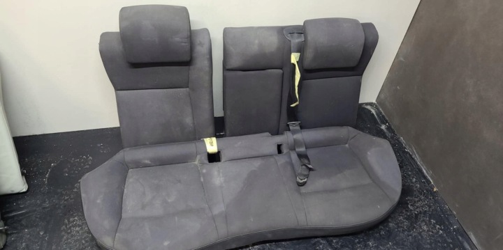 zadná sedacka zadok SAAB 93 9-3 II welurowa welur sedan