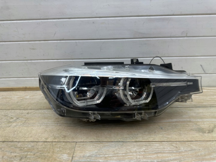 BMW F30 F31 3 LED LIFT 14- reflektor rechts Licht rechts