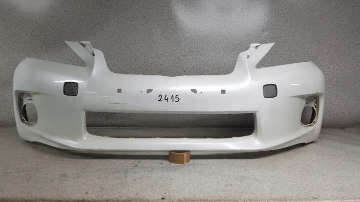 LEXUS CT 200 2010 - lökhárító eleje 2415