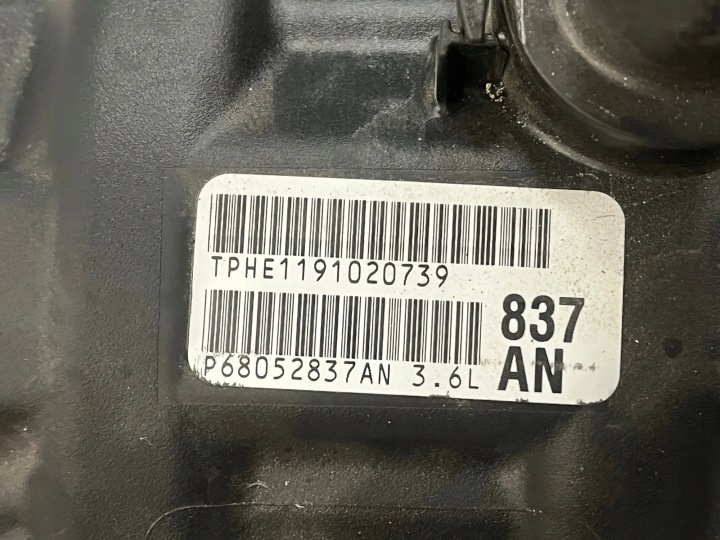 DoDGE CHALLENGER Coupe 05184069AN 3,6L bensiini nukkkate 7