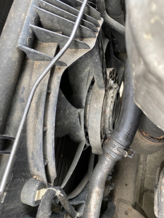 ventilátor MOTORA chladiča Opel Insignia A 08-15 2.0 CDTI