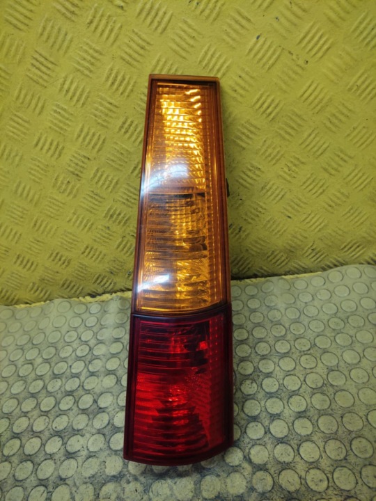 SUBARU JUSTY G3X licht rechts heck