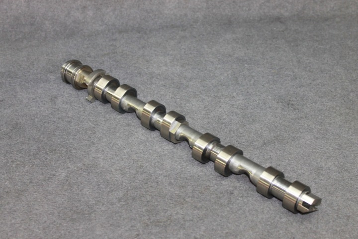 BMW G11 G30 F90 G05 N63 S63 - ALBERO A CAMME SSACY ZYL. 1-4 8600426