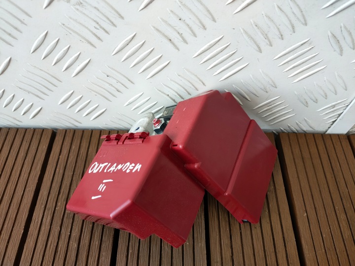 MITSUBISHI OUTLANDER III LIFT 16-20 Klemme plus Sicherungen 100% SPRAWNY