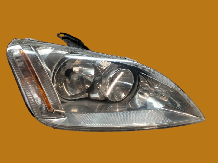 light front right EU before LIFT Ford Focus C-Max and (2003-2010)