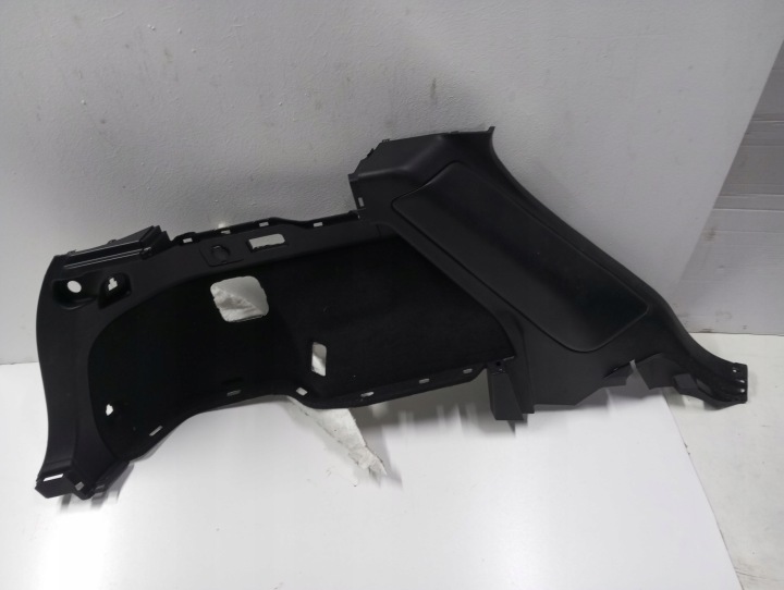 Panneau revêtement coffre arrière LEXUS NX 64740-78010