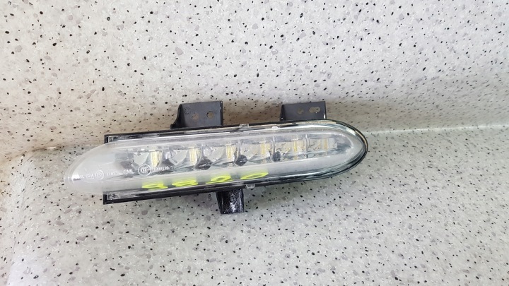 RENAULT SCENIC III links LED DRL Nebelscheinwerfer 9820