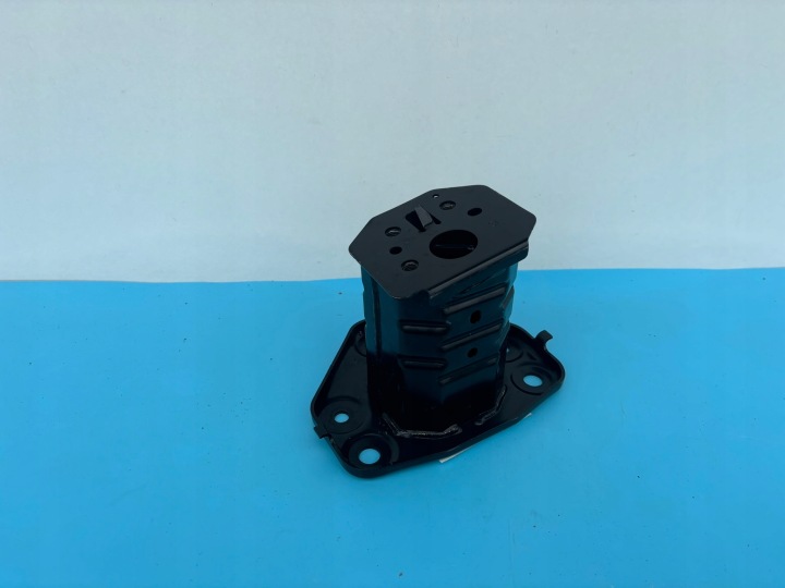 TOYOTA CHR C-HR PUNTONE LONGHERONE AVANTRENO ANTERIORE DESTRO STAFFA 2UL K130/8