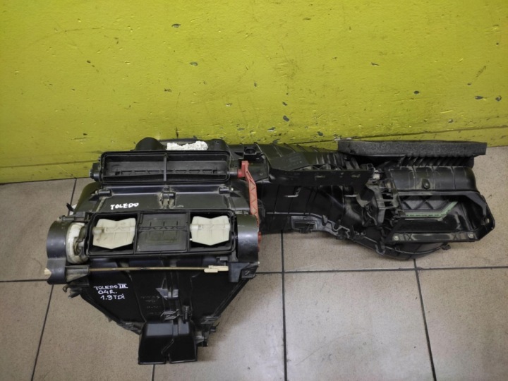 SEAT TOLEDO III 1.9 TDI heater