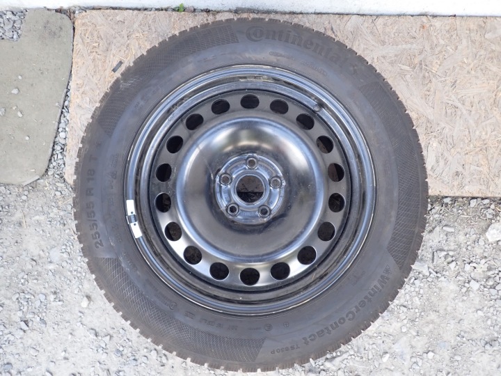 cuscinetto tendicinghia cerchio acciaio 5x112 8,5J 18 ET56 CONTINENTAL WINTER CONTACT 255/55 R18