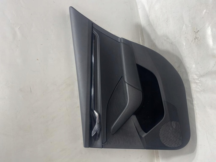 Bok dvere pravý zadok AMBIENTE SKODA OCTAVIA IV 22R 5E7867024B