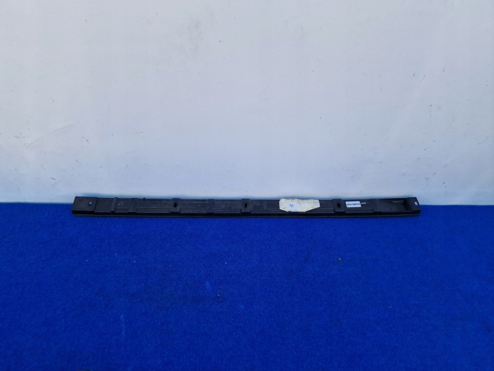 MERCEDES ML POIGNÉE SUPPORT PLAQUE MOULAGE PROGOWEJ DROITE A1646981030 KA14/SKR135