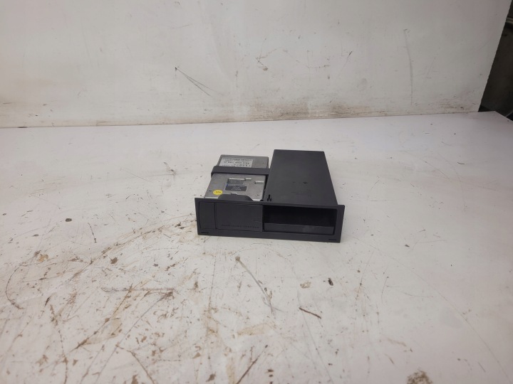 module INTERFACE AUDIO AMI AUDI A4 B8 A5 4E0035785D