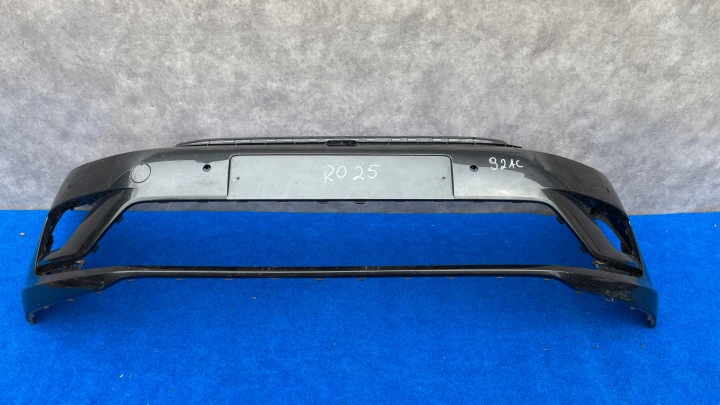 VW GOLF SPORTSVAN 510 Stoßstange vorne 4XPDC Spritzdüsen 510807221F 92AC