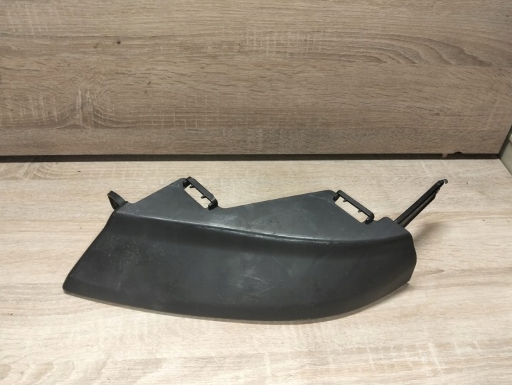 Heckspoiler Halter der Stoßstange links Dodge RAM 09